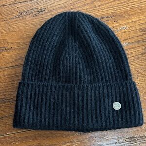 NORLA CANADA Black Cashmere Wool Blend Beanie Hat Ribbed Stretch NWT One Size